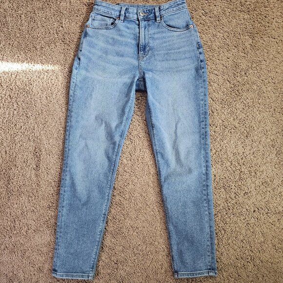 American Eagle Outfitters Denim - American Eagle Mom Jean Womens 2 High Rise Skinny Denim Light Wash Stretch